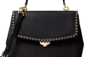 5 Must haves in any woman’s closet